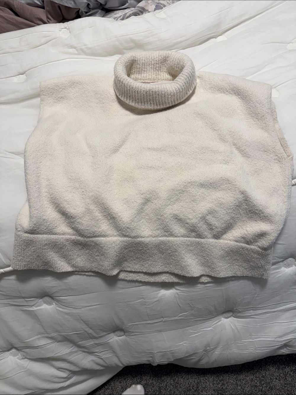 lululemon athletica Sleeveless Turtleneck Sweater - Cream